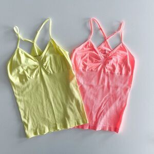 No boundaries // sports tanks // size L/XL // EUC